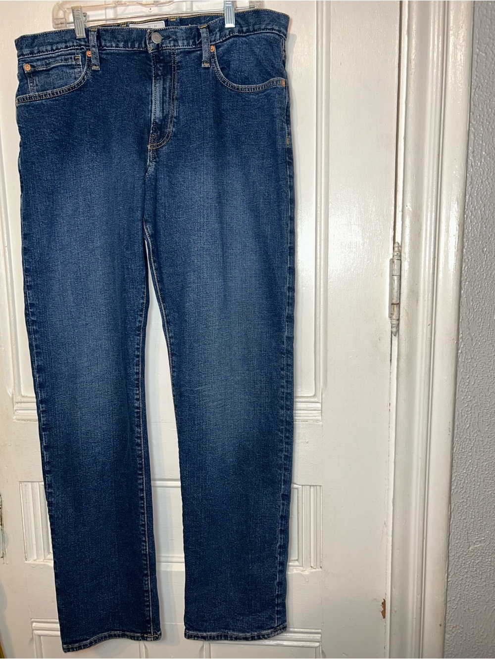 Gap Straight Mid Wash Rise Button Zipper Jeans